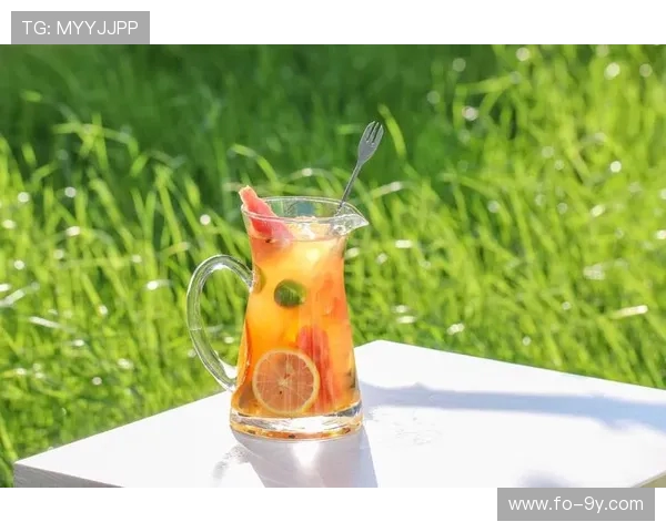 围绕足球运动激情打造专属钱包让热爱与时尚在掌心完美结合